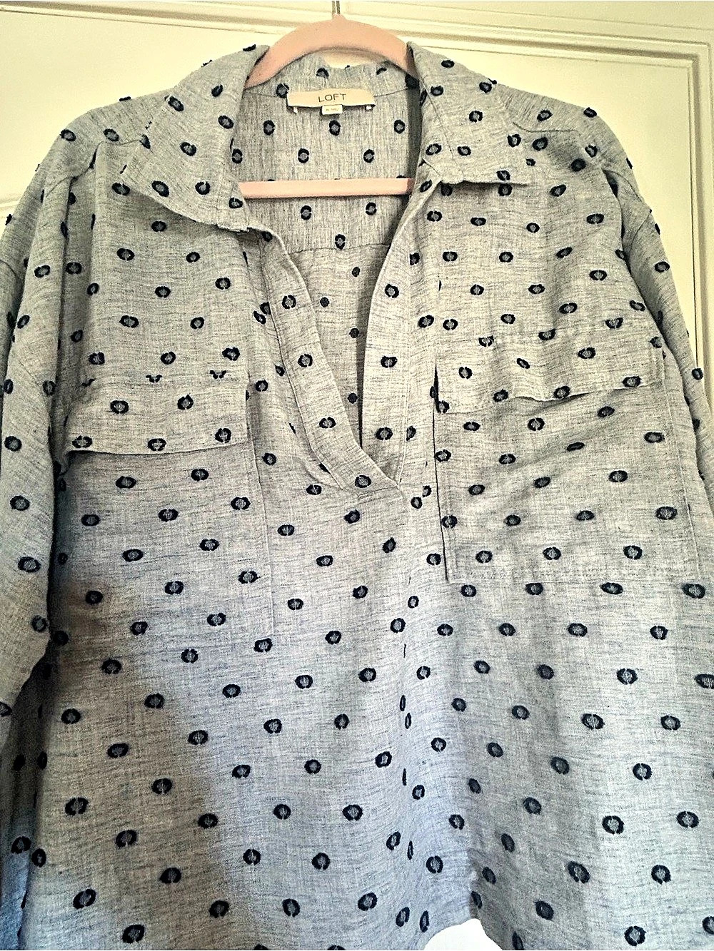 LOFT Polka Dot top in Blue & Gray XL Like New